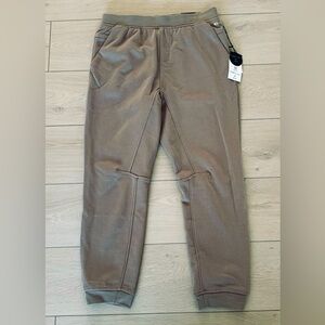 Men’s KENNETH COLE Active Fleece Jogger Pant L NWT Soft Comfortable Tan